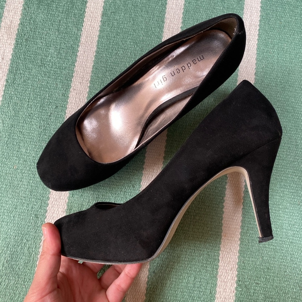 Madden Girl Black Suede Pumps Heels